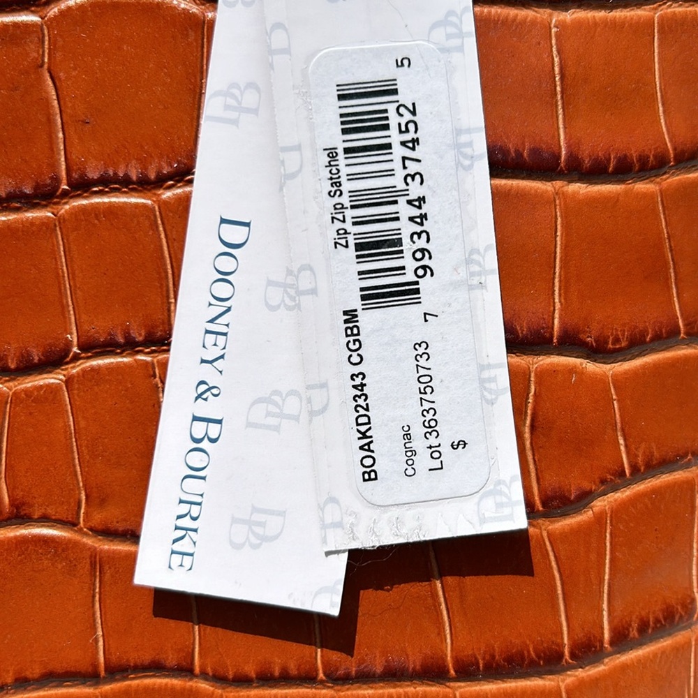 ✨NEW✨Dooney & Bourke OAKDALE ZIP ZIP Satchel - COGNAC - Picture 5 of 16